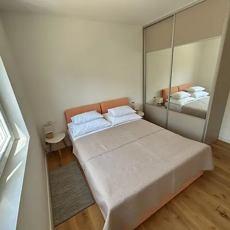 דירה Two Bedroom With Terrace And Sea View *